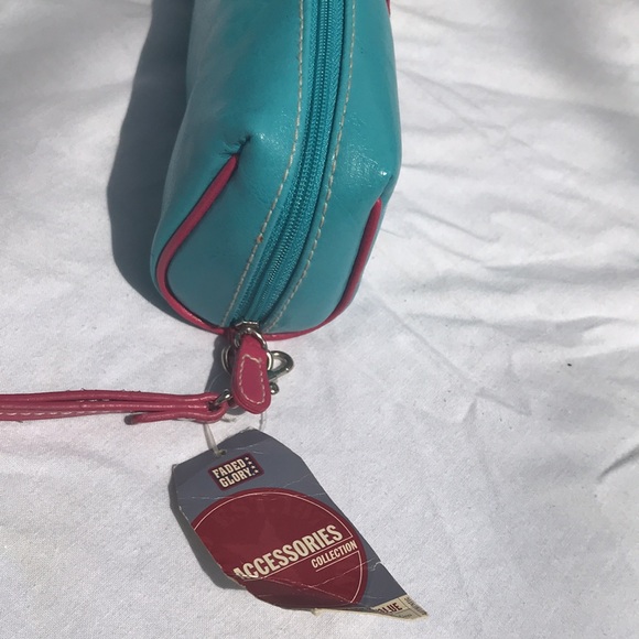 Small Purse - Picture 3 of 4